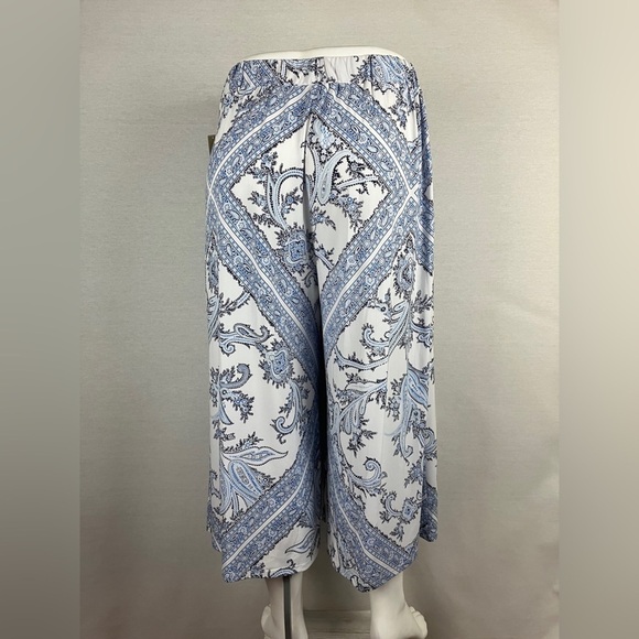 Michael Kors Cropped Wide Leg Pants - Picture 4 of 9